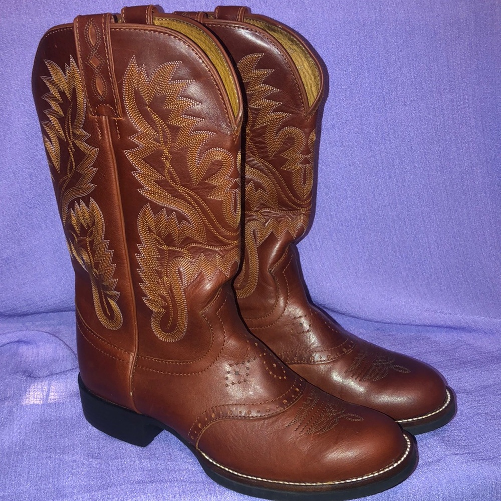 Used Women’s Justin AQHA Mesquite Cowhide Boots Size 9B. Brown